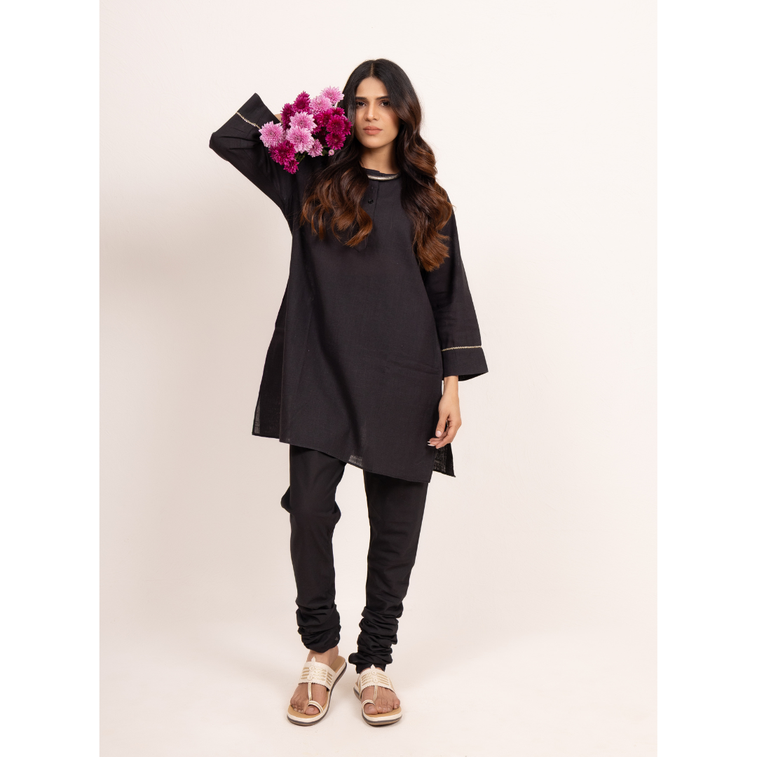 '' Kaladera'' Black Cotton Churidar