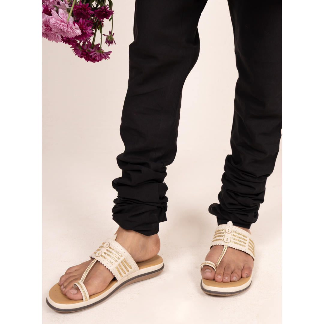 '' Kaladera'' Black Cotton Churidar