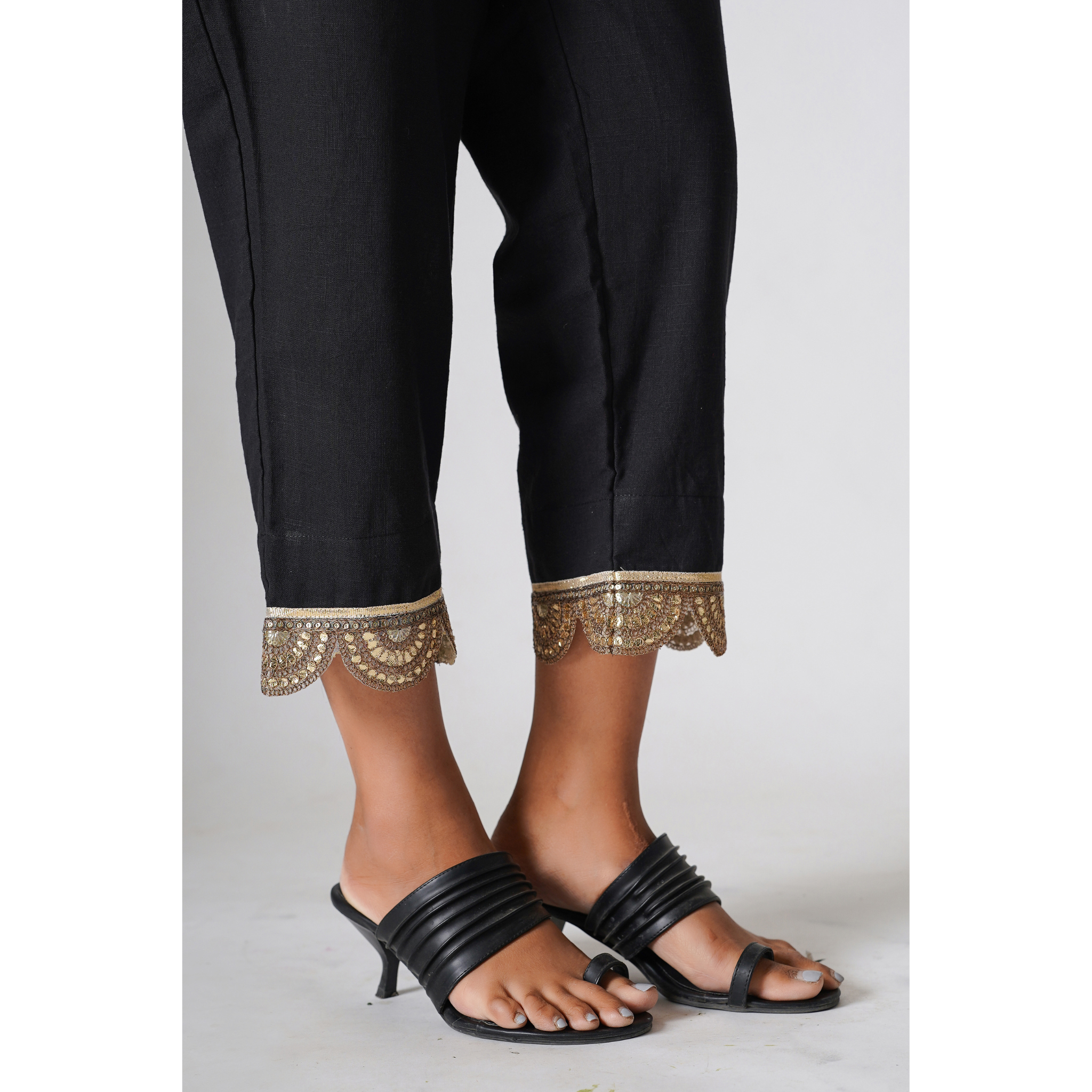 Brunette Black Cotton- Linen Pants