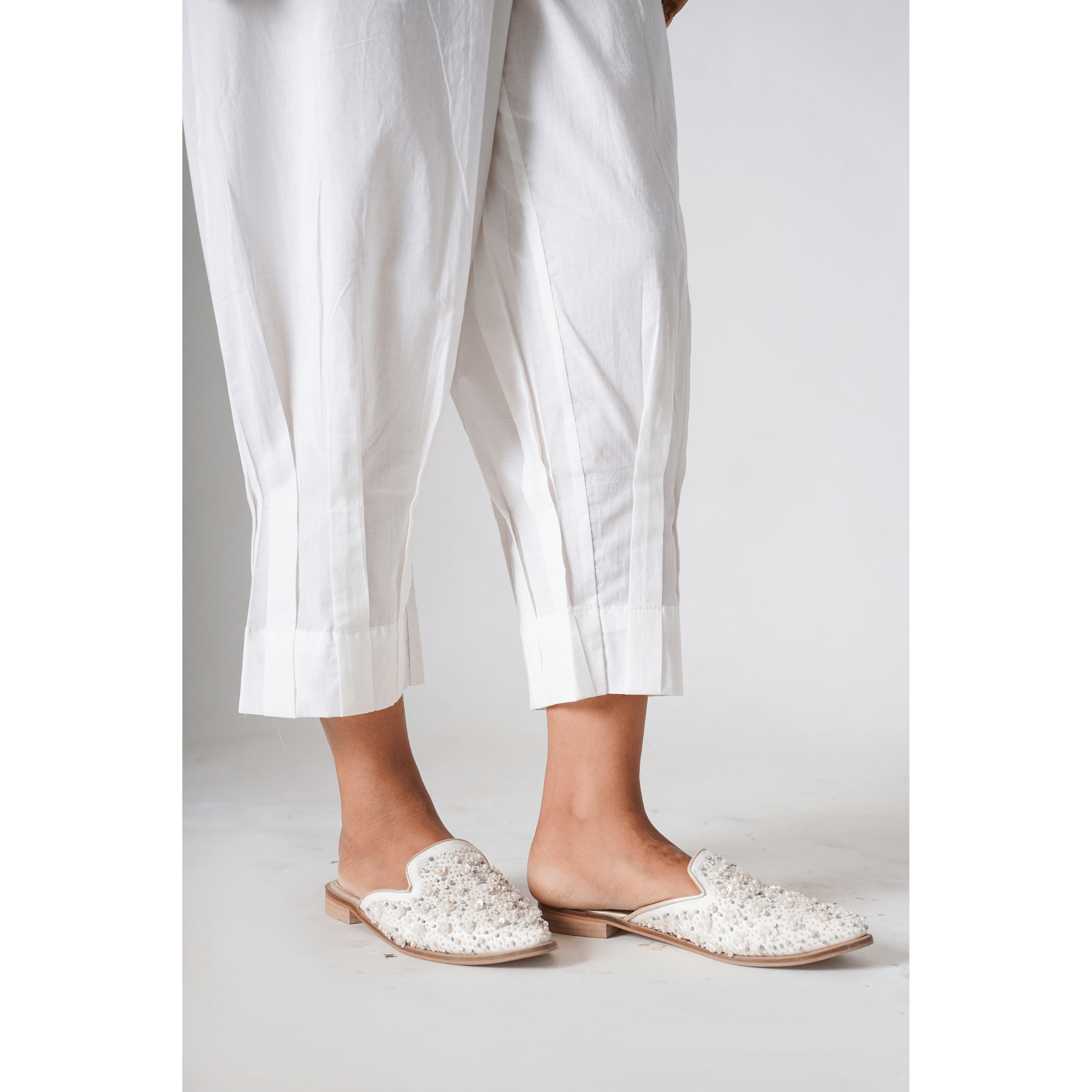 White Camellia Cotton Pants