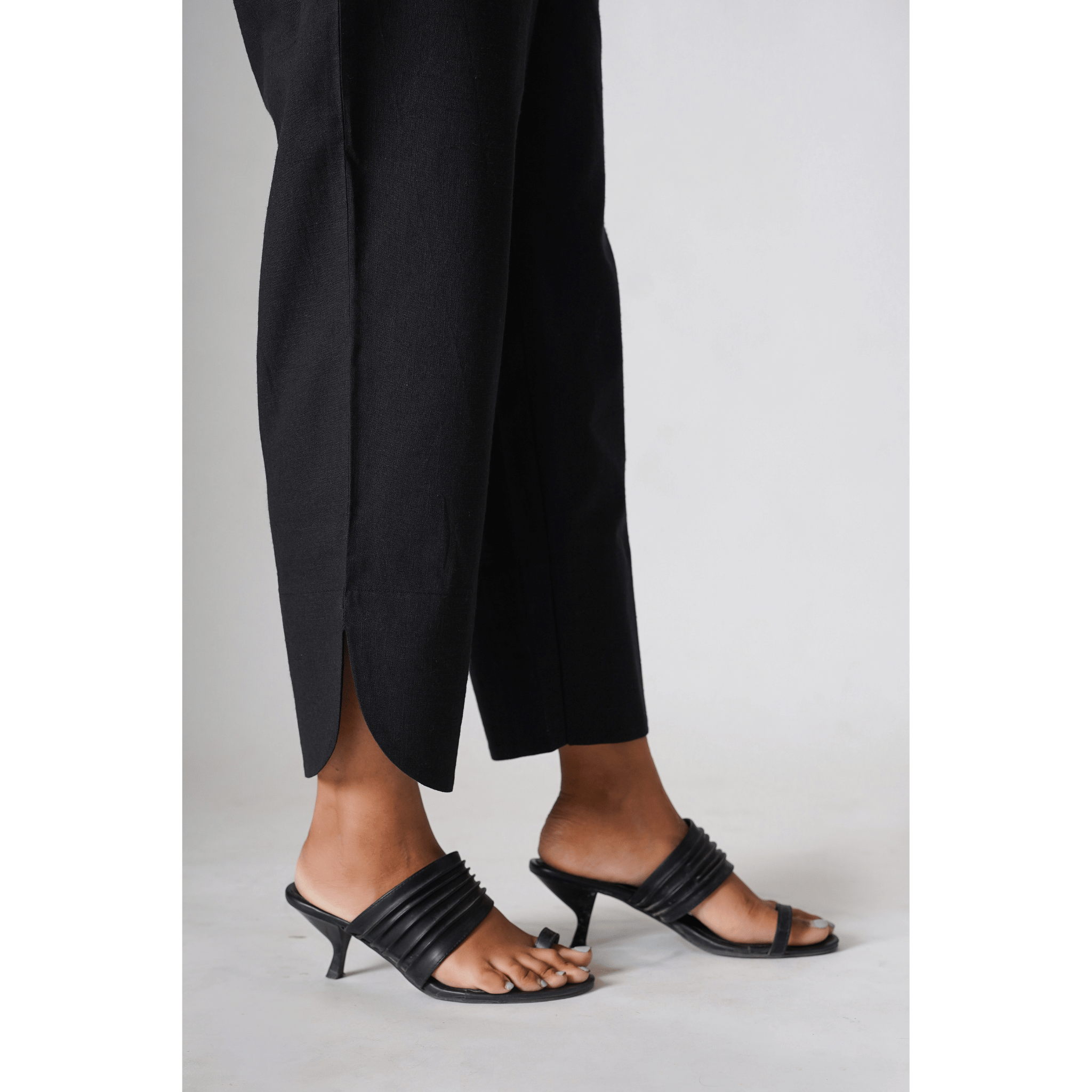 Mia Black Cotton- Linen Pants