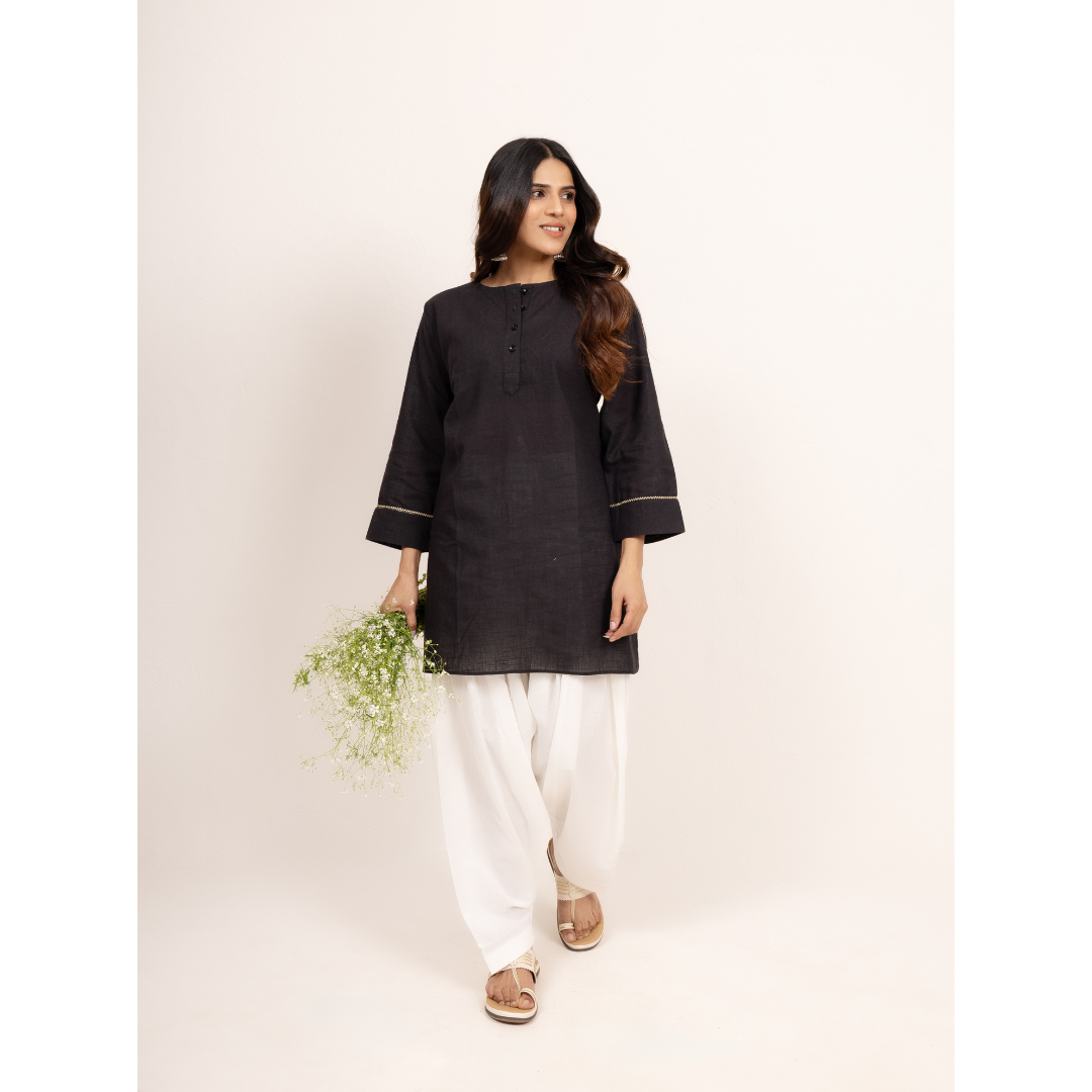 ''Neer'' White Cotton Salwar