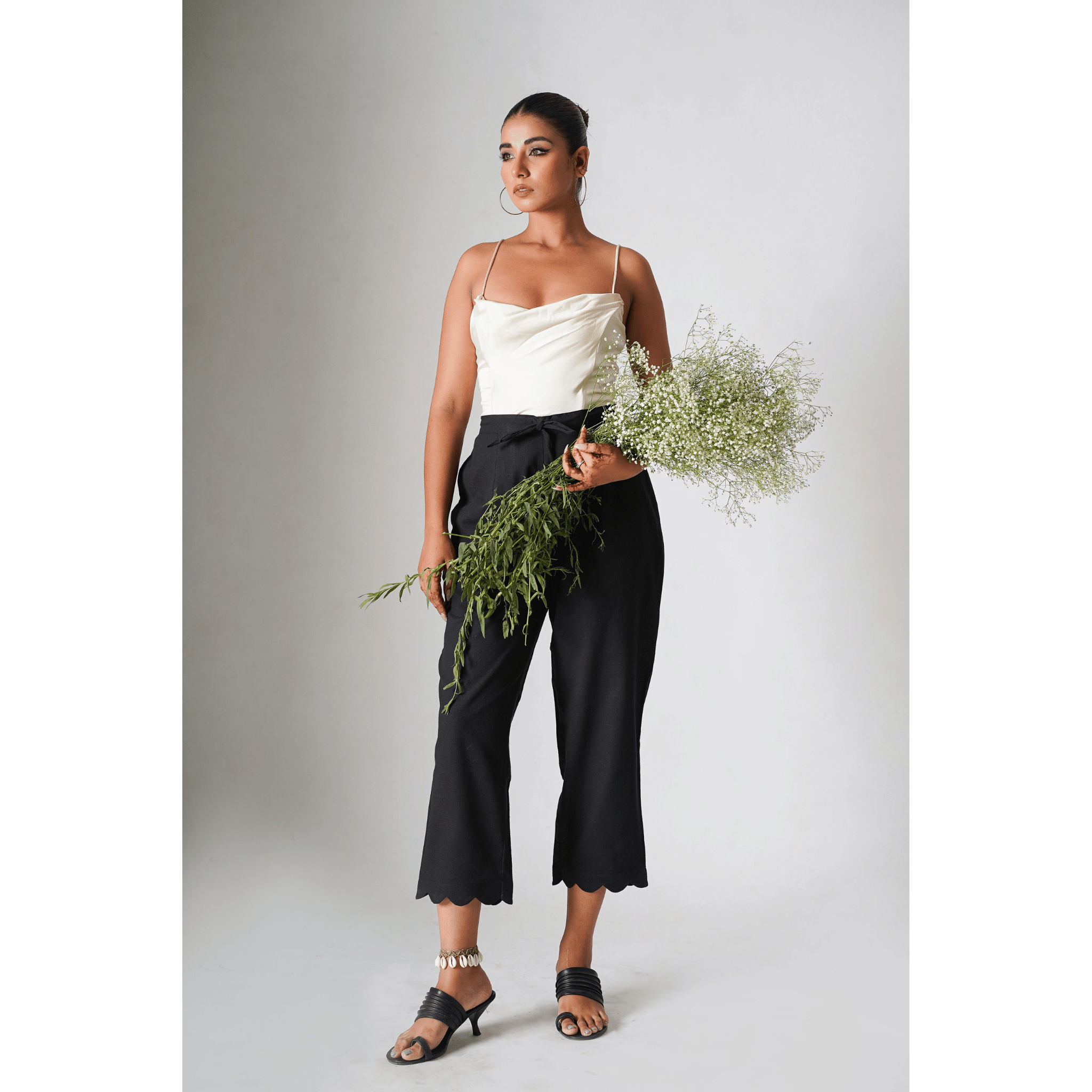Ebony Scalloped Black Cotton -Linen Pants