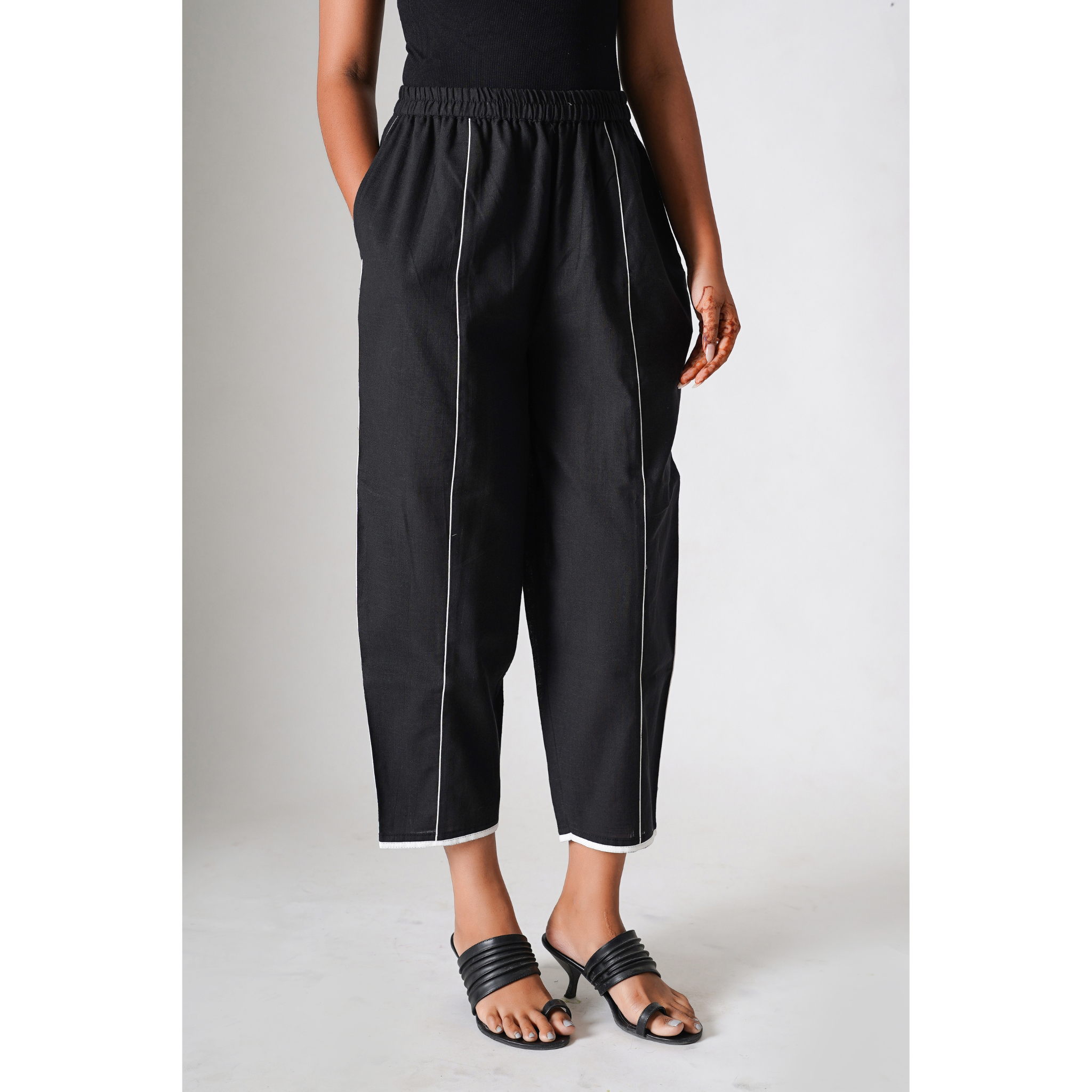 पॉश कॉटन-लिनन पैंट