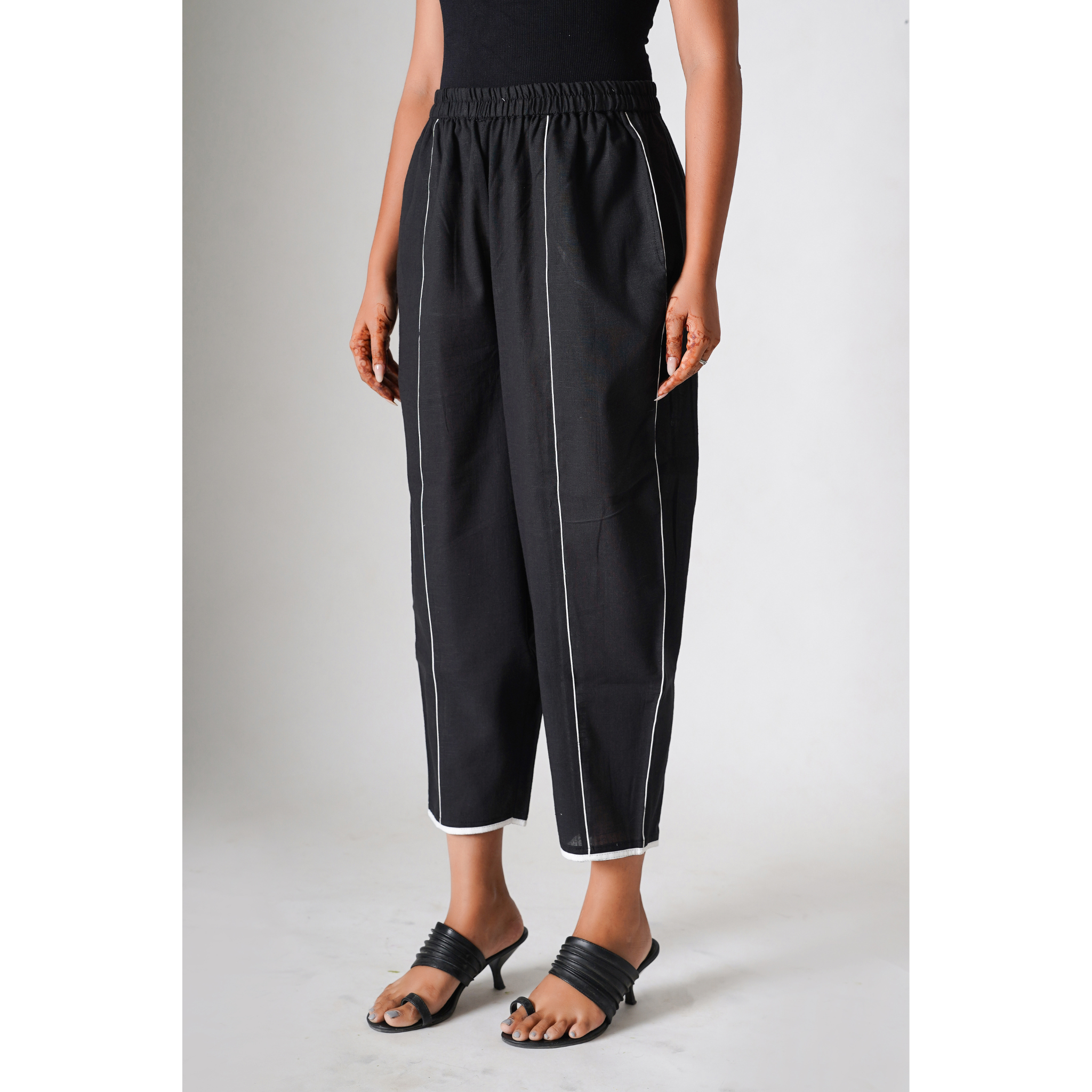 पॉश कॉटन-लिनन पैंट