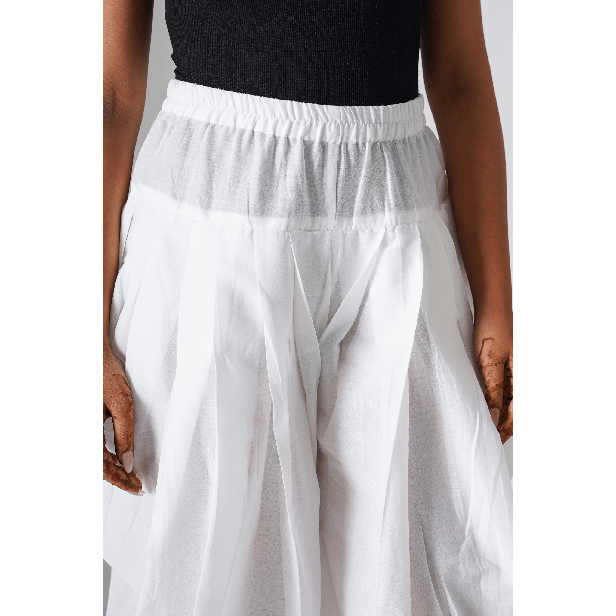 Khejdi White Mulmul Dhoti Pants