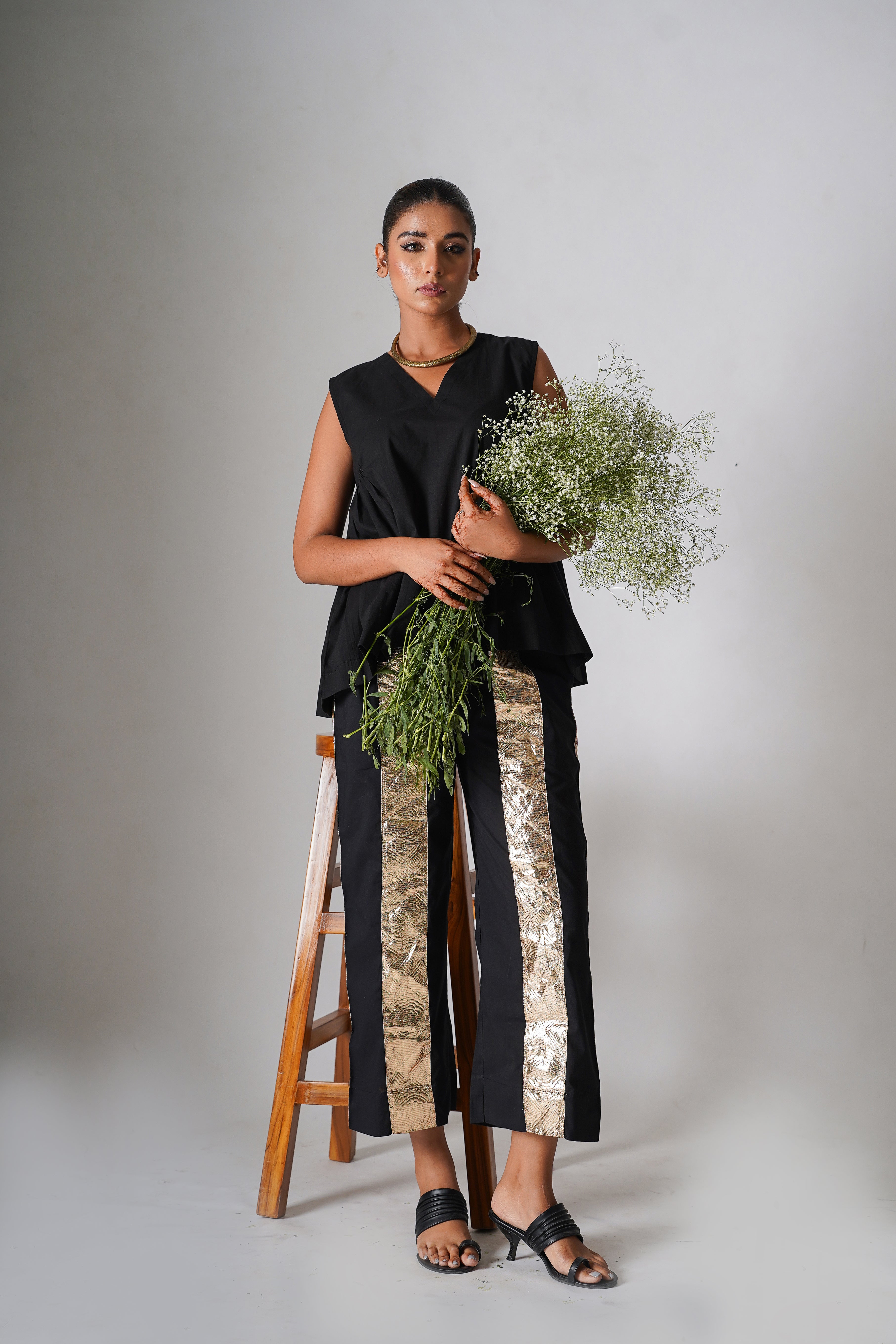 Sariska- Black Cotton Top/Short Kurta