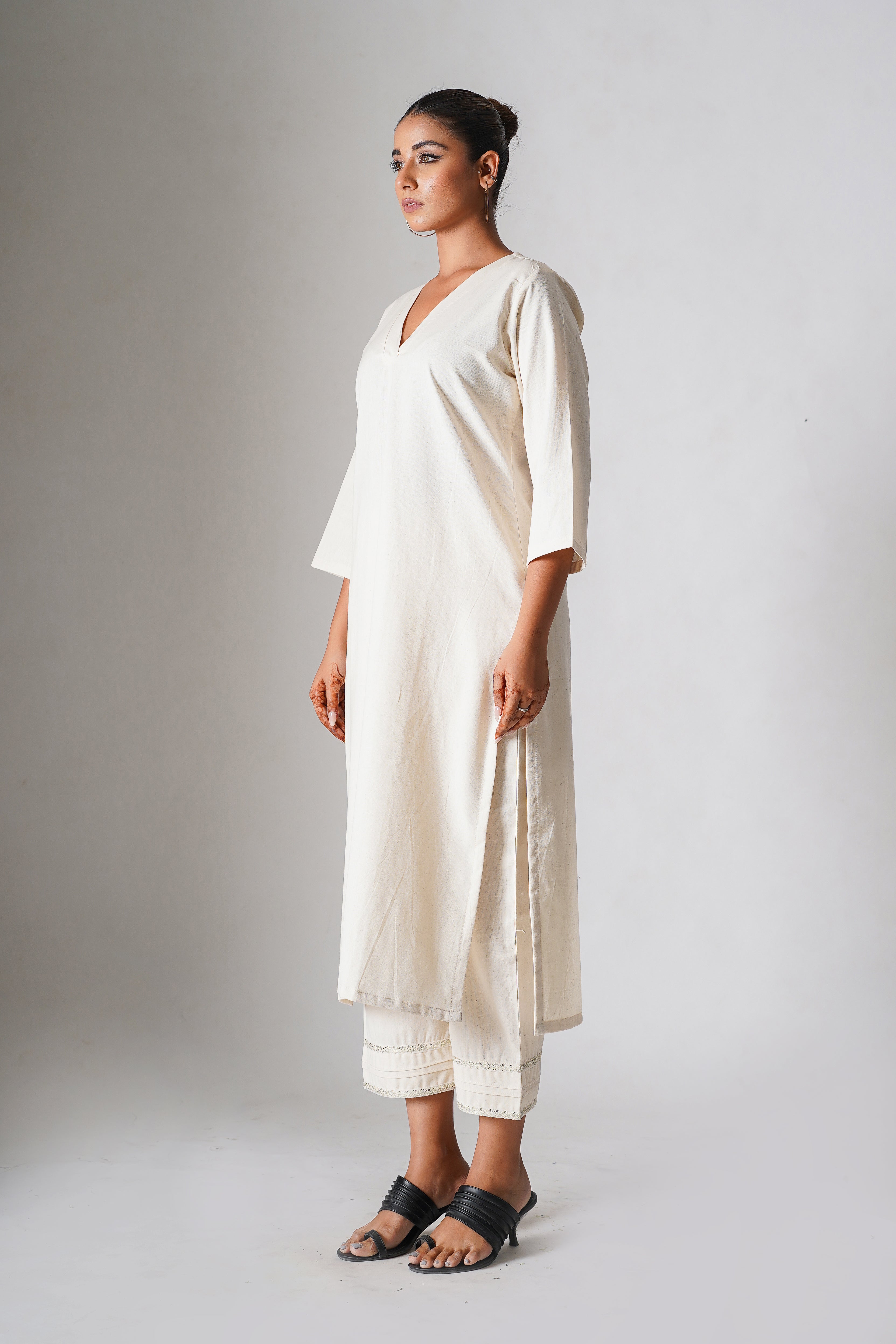 Hibiscus Beige Cotton- Linen Kurta