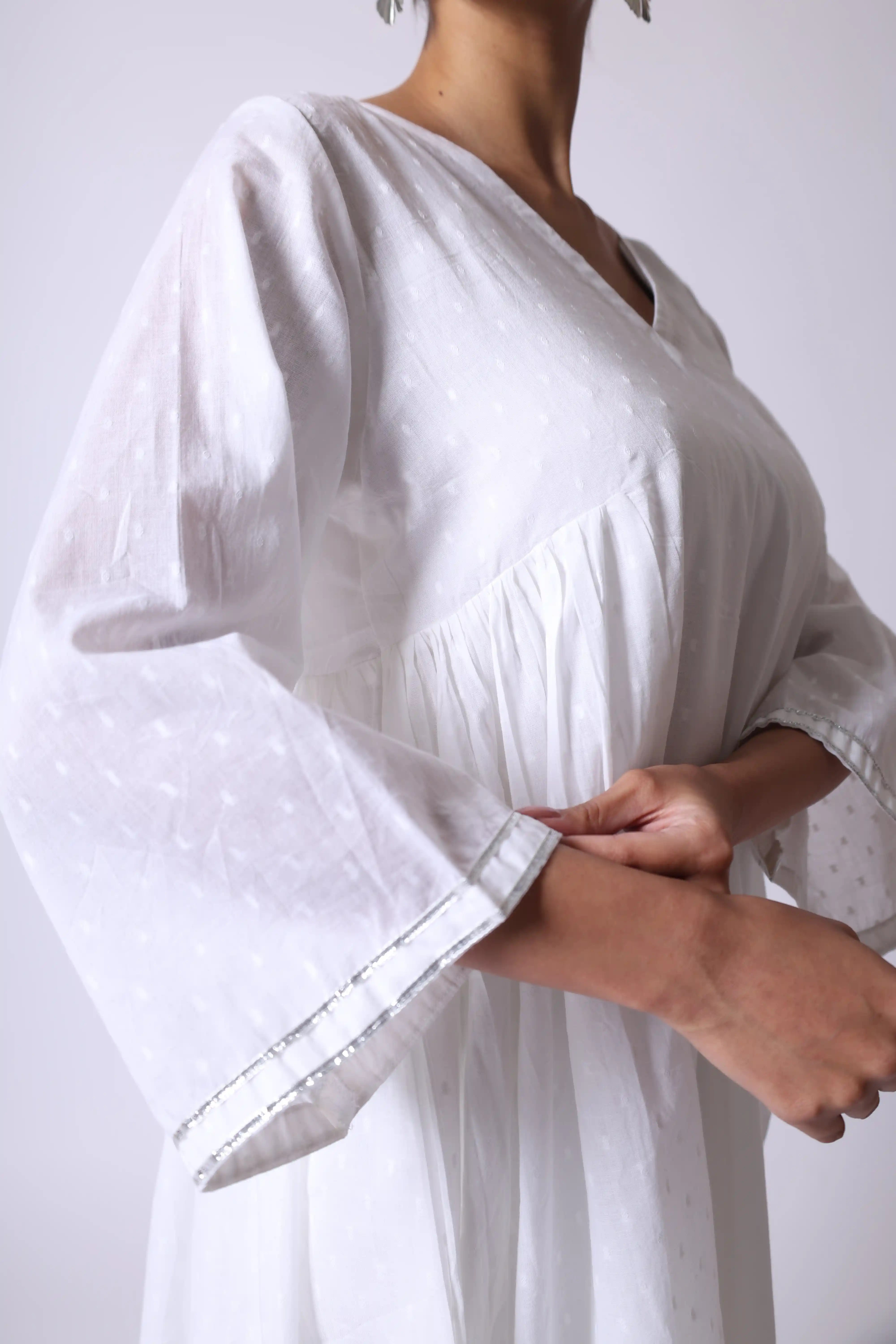 Sara - Doby Cotton White Gathered Kurta