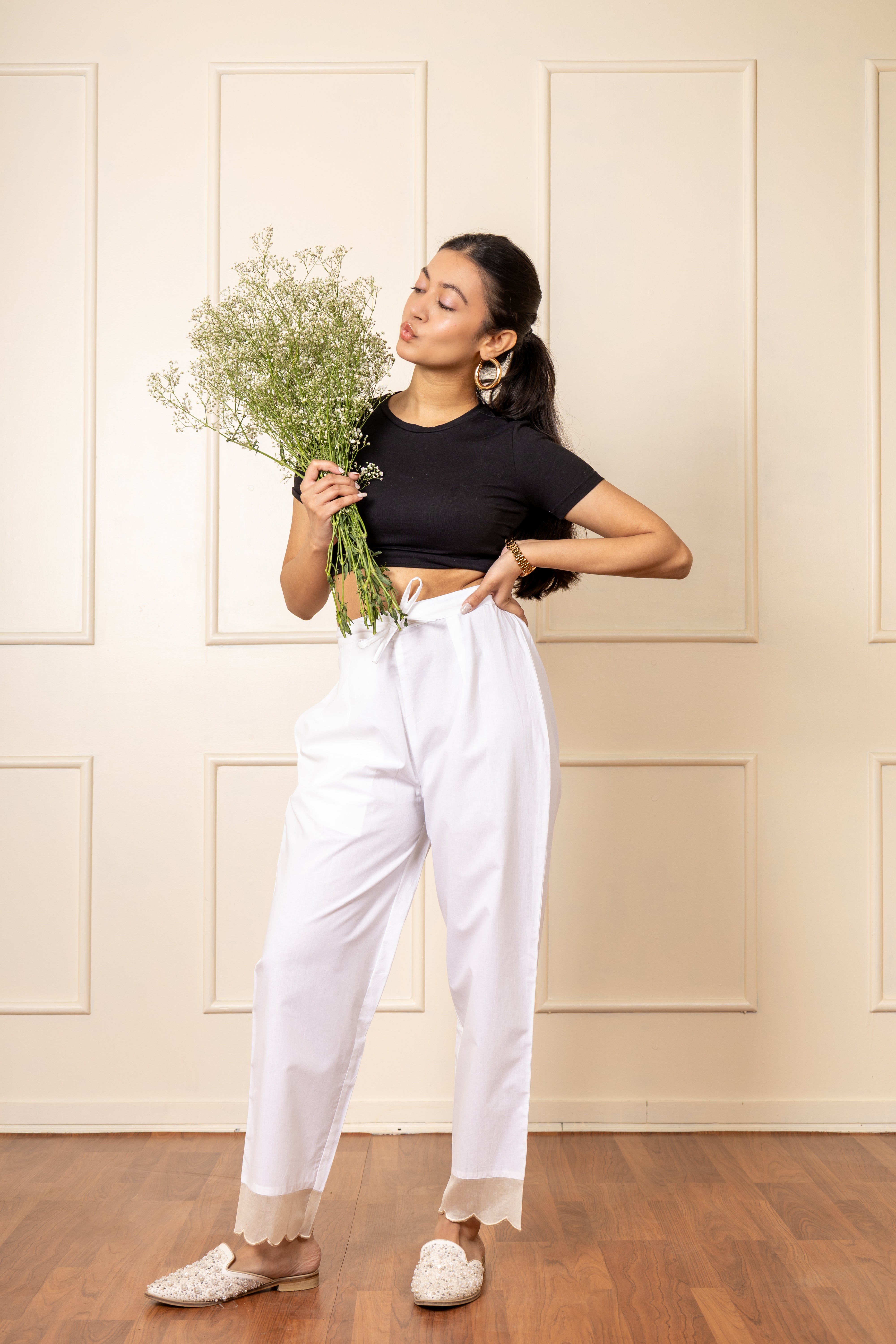 Iris - White Cotton Scalloped Pants